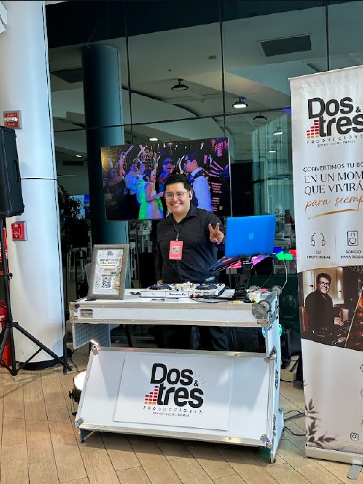 Dos & Tres Producciones