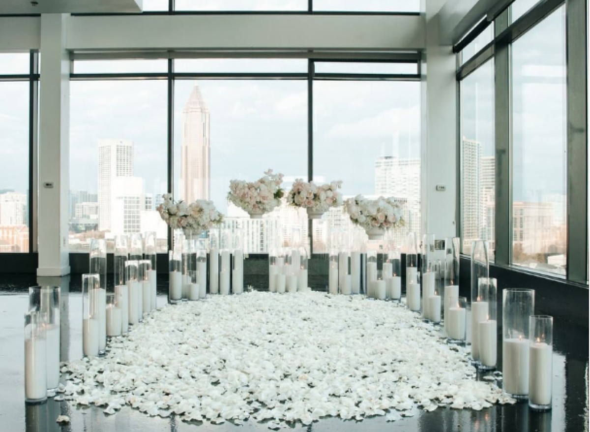 SIGNATURE EVENT
