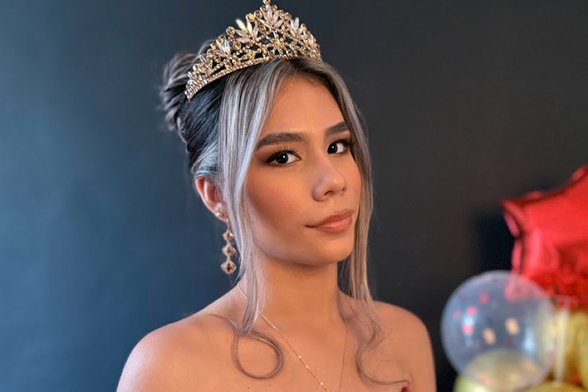 Maquillaje y peinado social